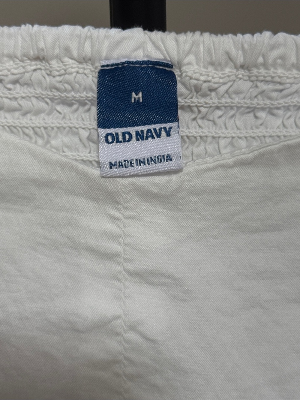 Old Navy White Smocked Flutter Sleeve Peplum Blouse Size Medium 100% Cotton‎ - Picture 3 of 7